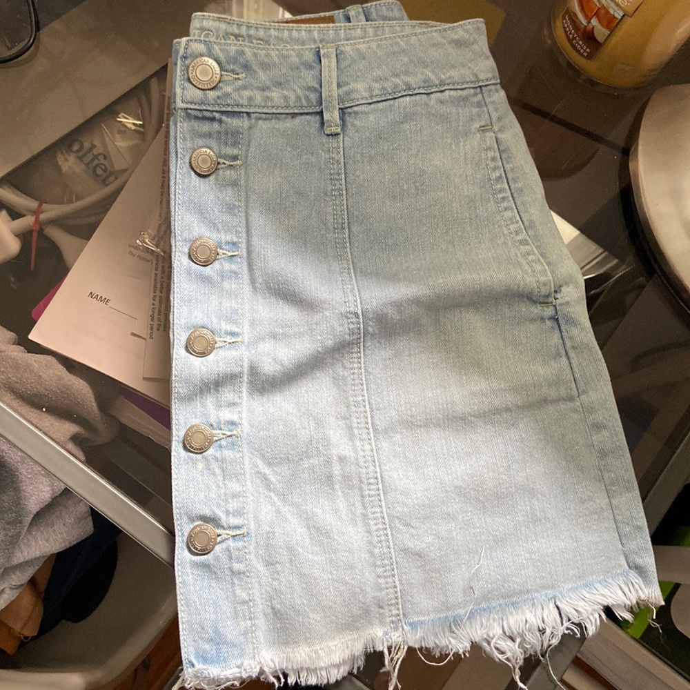 SiZe 2 American eagle jean skirt